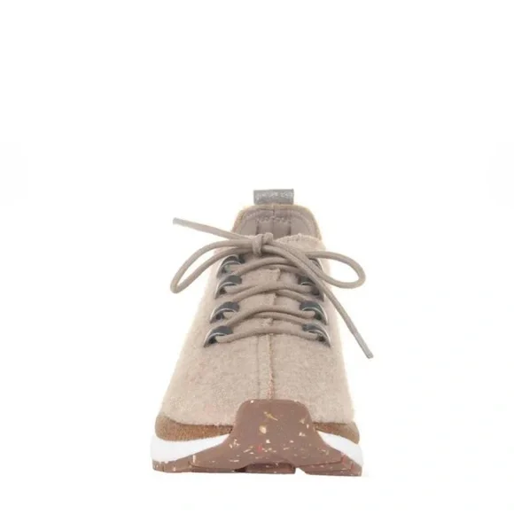 OTBT Women's Beige Courier Sneakers - Picture 2 of 11